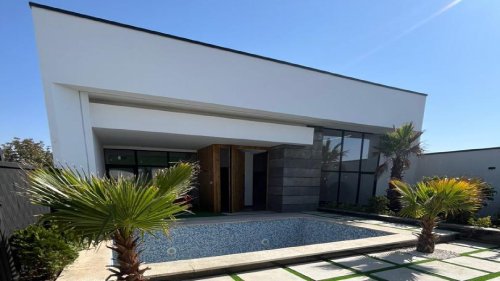 ویلای کوچک نقلی ۲۷۰ متری در آران تهراندشت - کد 1